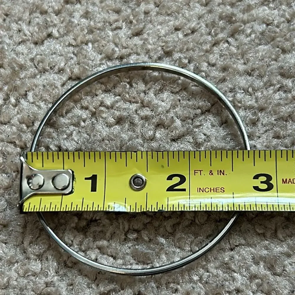 Women’s vintage dainty silver tone bangle bracelet one size‎ measurements shown